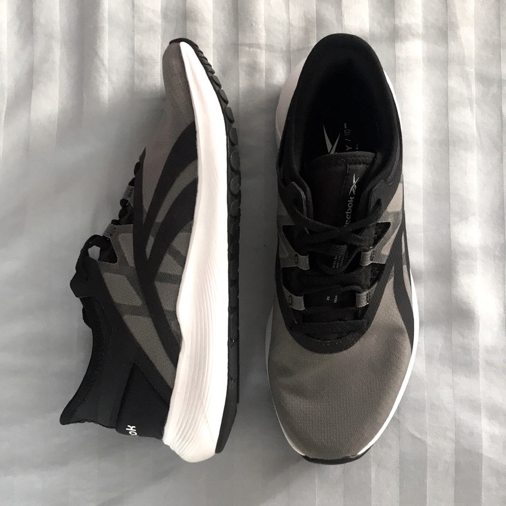 Reebok Women’s 7 casual running sneakers